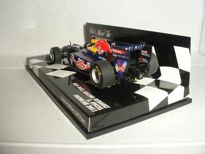 1/18 MINICHAMPS Red Bull Racing F1 RENAULT Rb7 Sebastian