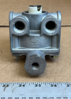 RT-143711 Bendix R-14 Relay Valve P/N T-294826-A, T-294859-D | eBay