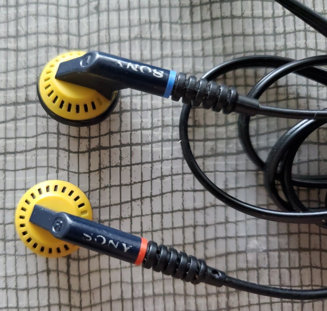 SONY MDR-E555 TWIN TURBO N・U・D・E イヤホン RARE VTG Sony MDR-E555 Twin Turbo Fontopid Earphones-Made In