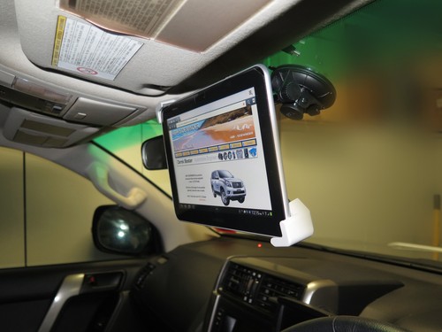HEADREST iPAD TABLET MOUNT UNIVERSAL SIZE WITH EXTRA WINDSCREEN SUCTION MOUNT - Picture 7 of 10