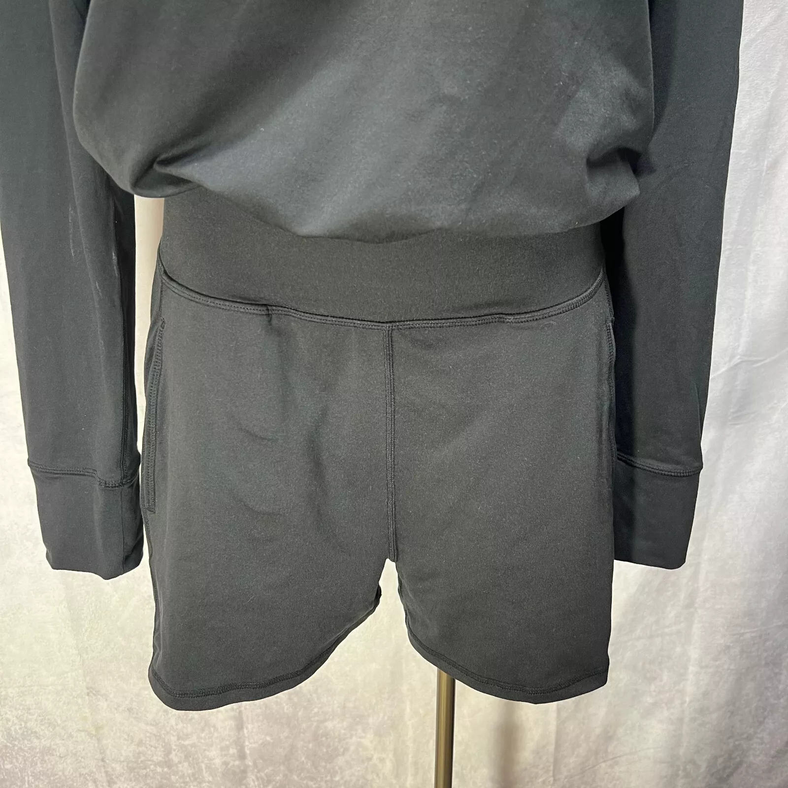 sweaty-betty gary scoop neck long sleeve 