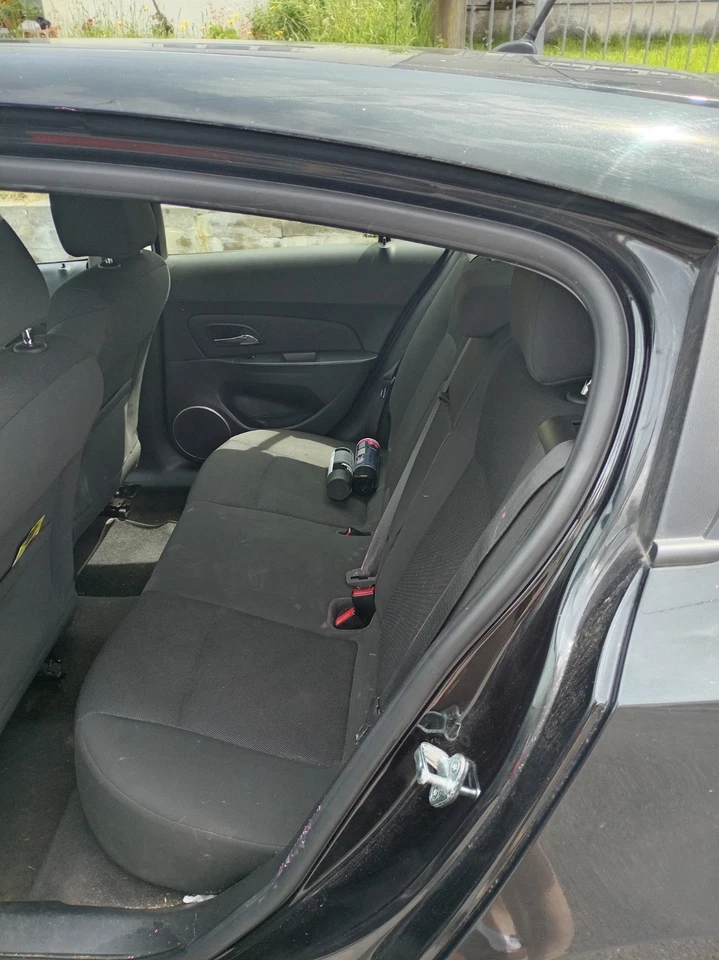 Chevrolet Cruze LT 2013 1.6 Petrol Manual - Image 2 of 4