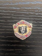 Man Utd - The Red Devils Champions 1993 vintage enamel badge