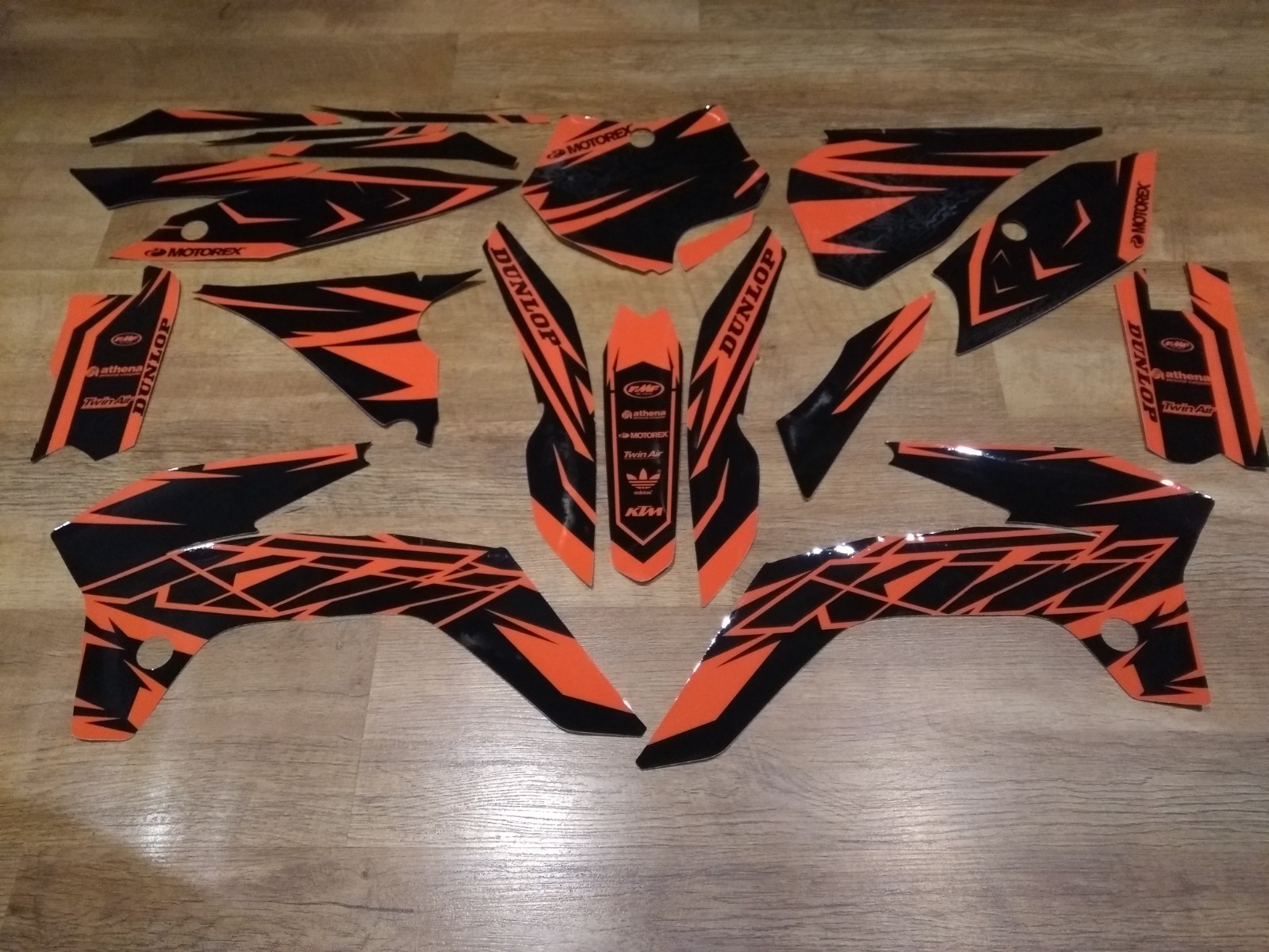Picture 1 of 6