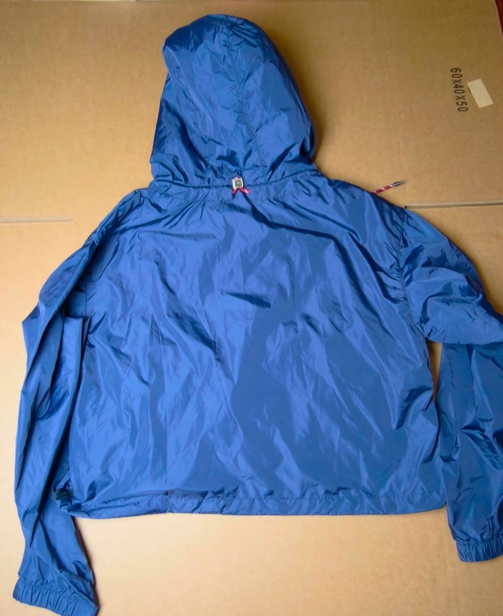 Women Miu Miu Navy Blue Nylon Zippered Jacket in Size 36 View 2