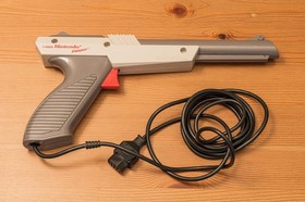 Nintendo NES Grey Light Zapper Gun (UNTESTED AS-IS) 
