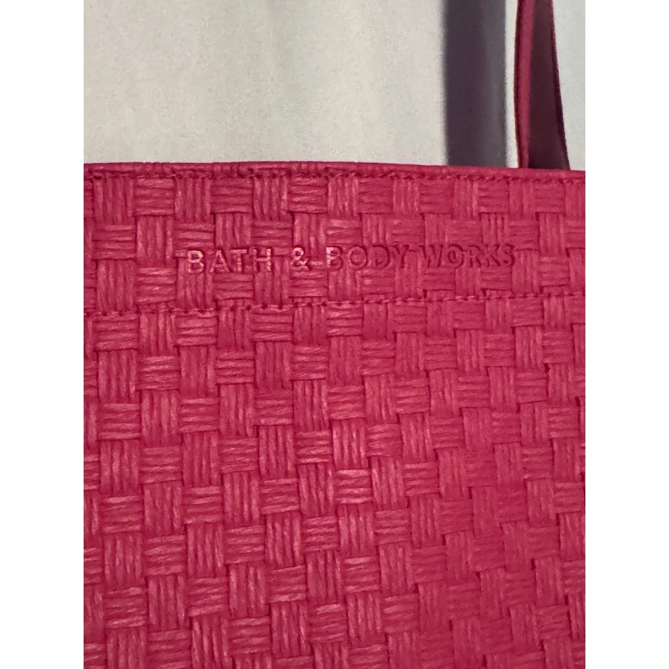 Bolso de Mano Rosa Grande Bath & Body Works - 17.5"x14" Foto 3 de 4