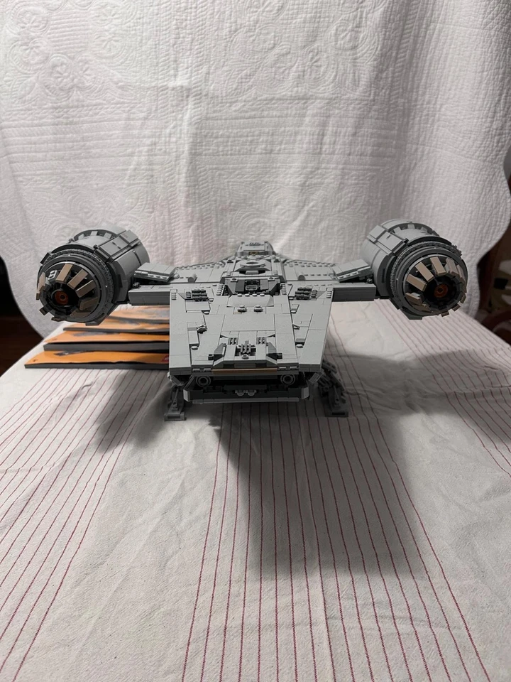 LEGO Star Wars 75331 The Razor Crest, Foto 3 von 4