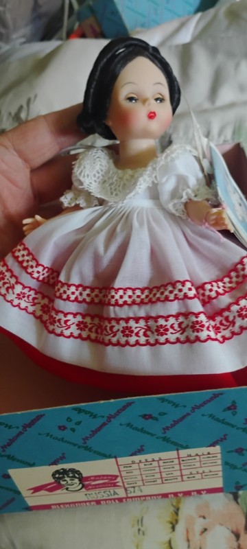 Madame Alexander Russia Doll 574 In Red & White dress Limited Edition 8 Inches