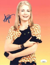 Melissa Joan Hart signed 8x10 Photo Sabrina the Teenage Witch JSA Authentication