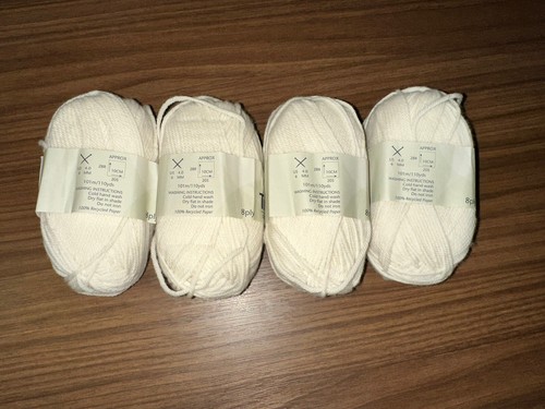 8 Treliske Organic Merino 8 Ply 50g Skein N. Zealand 101m/110 Yd Ivory Off White - Picture 3 of 5