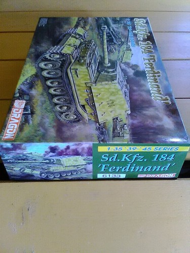 Dragon Sd.KFz 184 Ferdinand tank destroyer plastic model kit in 1/35 scale new - Picture 7 of 7