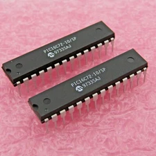 ( 2 PCS ) PIC16C72   8-Bit CMOS Microcontroller with A/D Converter - NEW