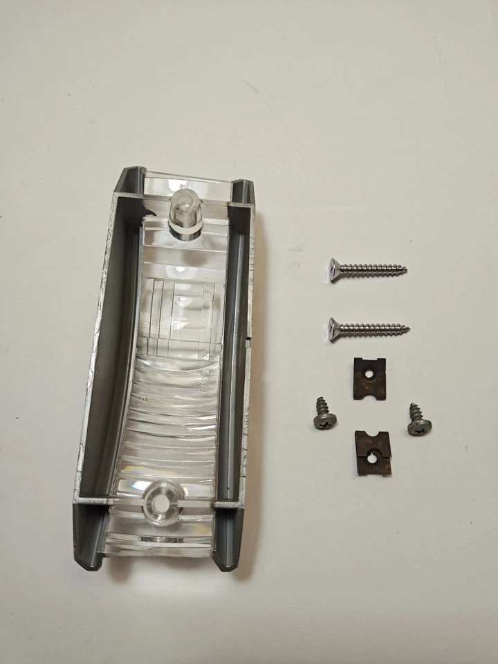 Luz de lámpara de estacionamiento del lado izquierdo Plymouth Belvedere Savoy Fury 1959 1879589 nueva de colección Foto 4 de 4