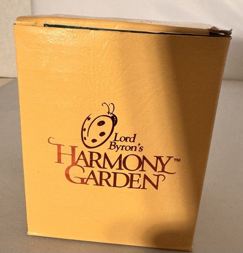 NIB 1998 LORD BYRON'S HARMONY GARDEN ROSE BUD -HARMONY KINGDOM RETIRED - Picture 3 of 11