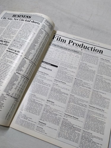 The Hollywood Reporter Newspaper Magazine Weekly - Film December 24 1991 Vintage - Picture 4 of 5