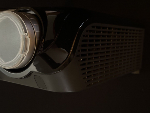SharpVision XV-Z3000U - DLP, HDMI PROJECTOR w/REMOTE - ABSOLUTELY GORGEOUS! - Picture 10 of 21