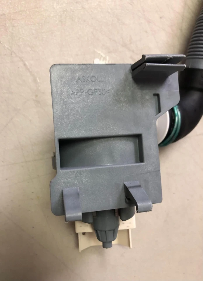 Bomba de drenagem para lavadora Electrolux - **USADA-BOM**- #EW5 - Imagem 2 de 4