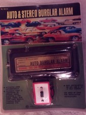 Vintage Hollywood Accessories Auto Stereo Alarm..nos G.m. Ford Mopar Vintage Hollywood Accessories Auto Stereo Alarm..nos G.m. Ford Mopar