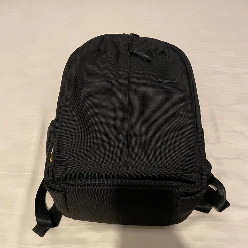 INCASE Tracks Backpack with Cordura® 18L Black - Image 2 of 4