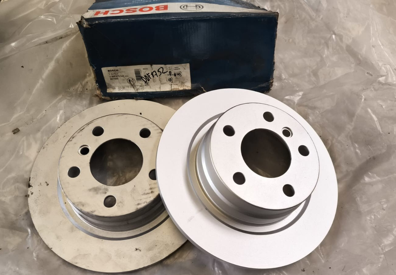 Disques de frein Bosch 0986479043 pour BMW Série 1, lot de 2 pièces d'origine