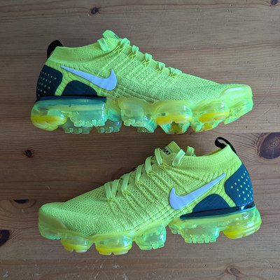 Nike Air VaporMax Flyknit 2 Men's Size 9 Volt Black 2018 Sneakers 942842-700