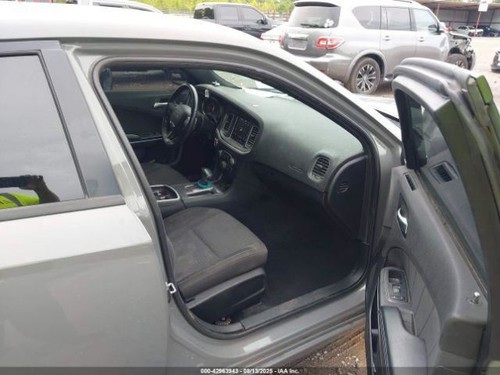 AC Condenser Fits 11-23 300 5079656 - Picture 7 of 14