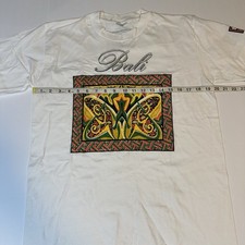 Preços baixos em Camisetas masculinas Bali