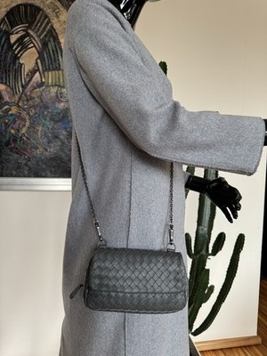 BOTTEGA VENETA BABY OLIMPIA CROSS BODY BAG GRAU INTRECCIATO KALBSLEDER HANDMADE