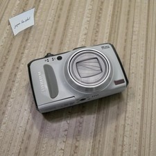 FUJIFILM FinePix F600EXR White Digital Camera 16.0MP 15x Zoom EXR GPS Exc   