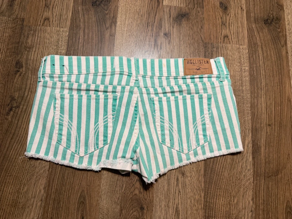 Pantalones Cortos Hollister, Juvenil Niña Talla 3, Verde Blanco, Rayas, Pantalones Cortos Informales Foto 2 de 4