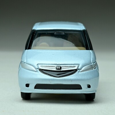 Tomica No. 28 Honda Elysion Made in China by Tomy, 2004 Diceast