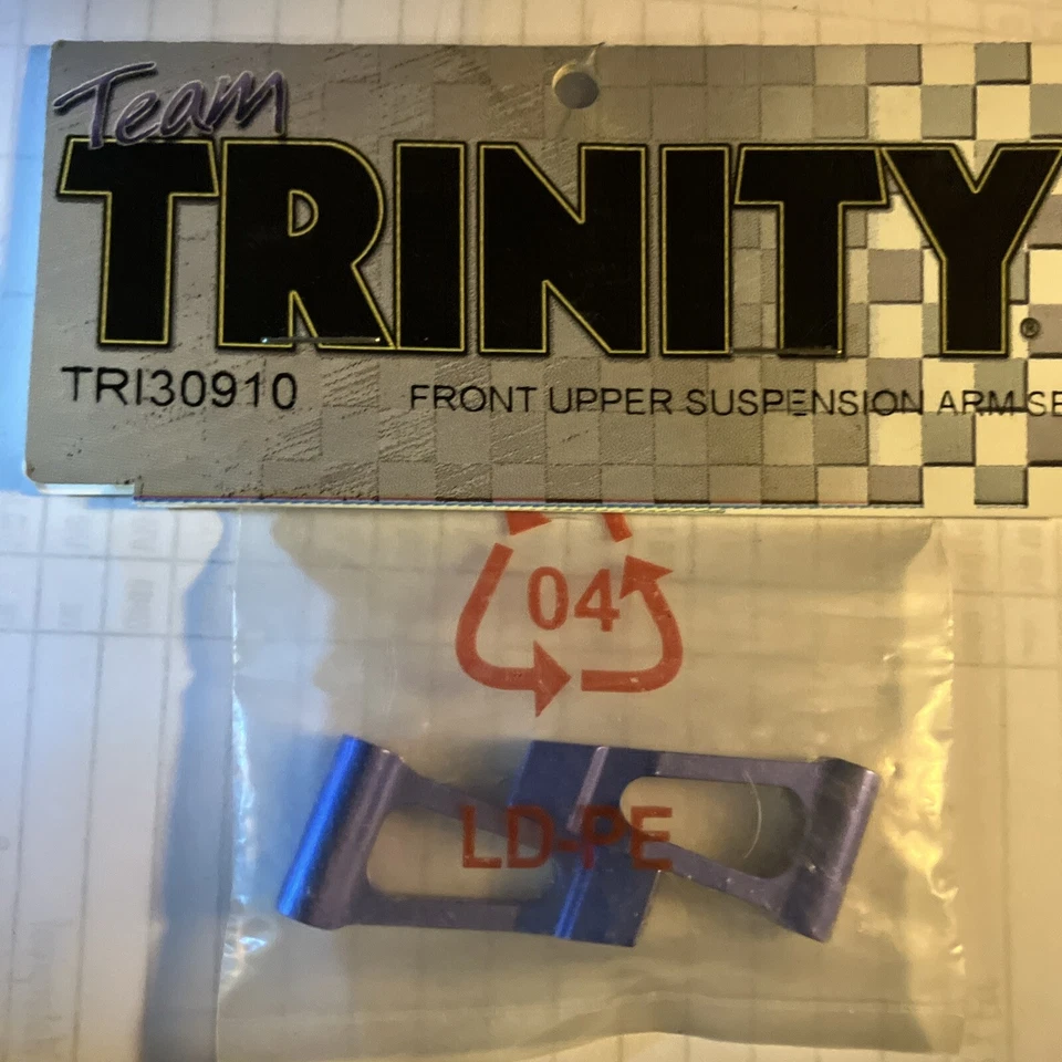Team Trinity parts TRI30512 Suspension Arm, TRI30904 Bulkhead TRI30910  TRI4450 - Image 3 of 4