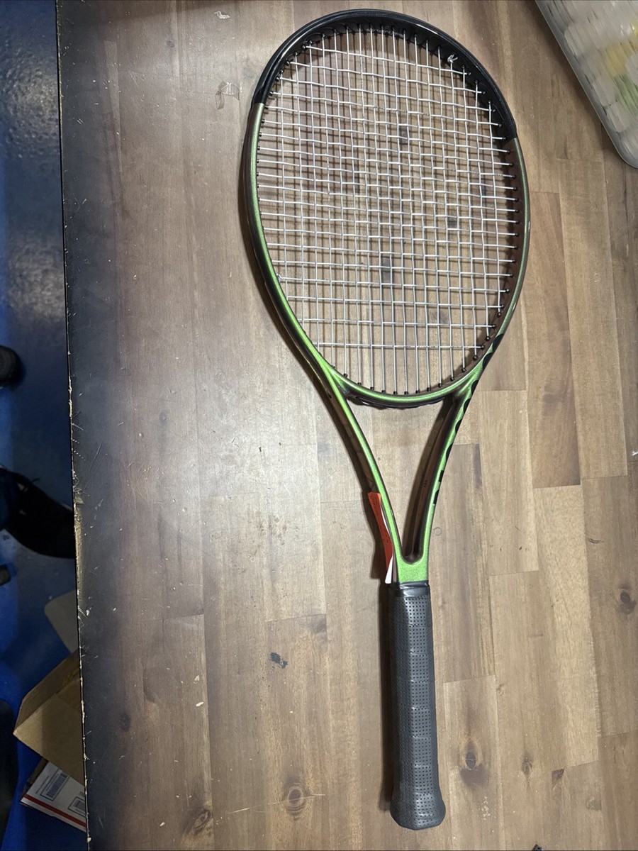 Used Wilson Blade PRO STOCK V8 G2 18x20 Kblade Mold. 9.99/10