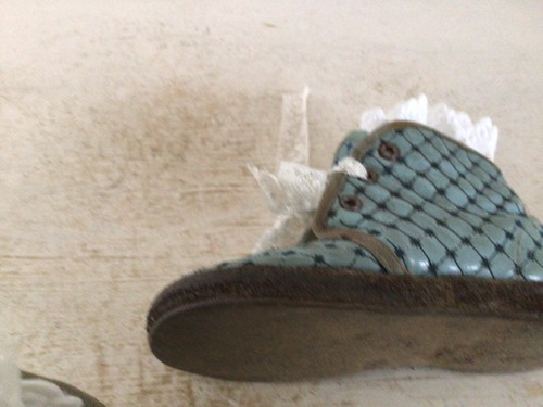 Alte Kinderschuhe 50er Jahre Shabby Brocante Nostalgie Blau Landhaus Puppen Deko - Bild 11 von 15