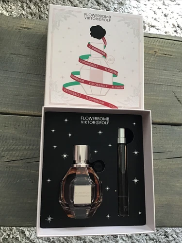 New! Viktor & Rolf Flowerbomb 50ml Eau De Parfum Gift Set Fragrance Gift Set!