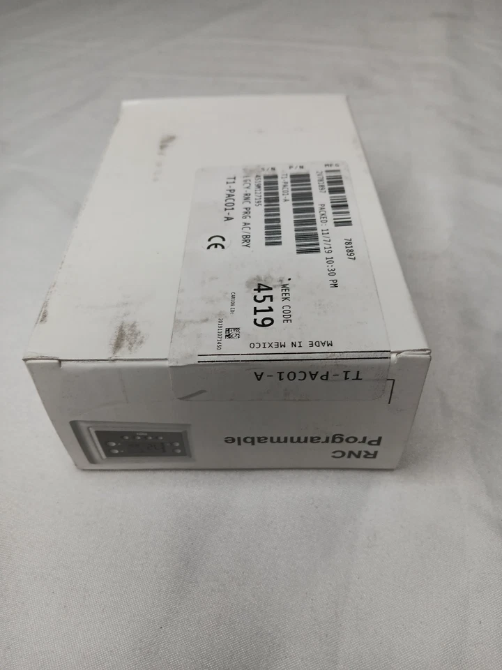 Bryant Programmable Thermostat T1-PAC01-A - Image 4 of 4