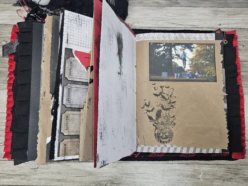 Handgefertigt Stranger Things Junk Journal Stoff genäht Einband 4 Signaturen Buch Anhänger - Bild 22 von 24