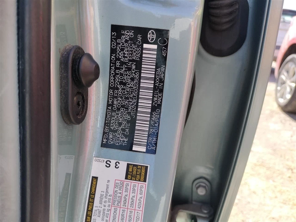 RIGHT REAR STRUT 2013 TOYOTA PRIUS V Foto 4 de 4