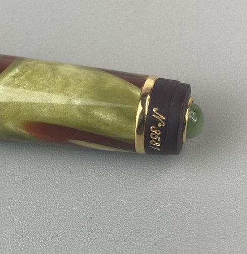 Aurora Asia 18kt Gold Nib Fountain Pen Limited Edition #3581 w/ Case - Picture 11 of 23