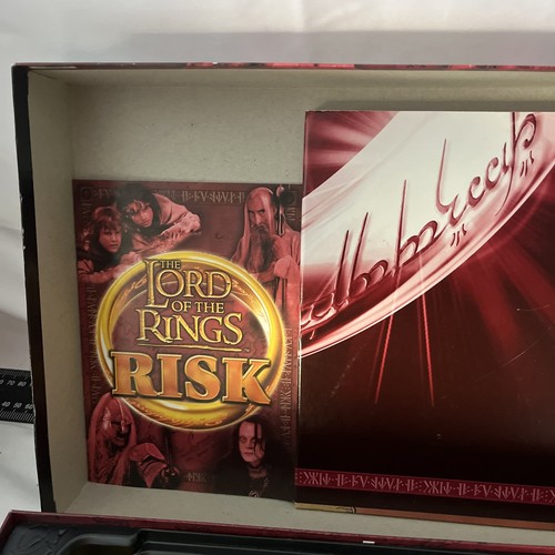 Lord of the Rings Risk Board Game Parker Hasbro Complete Middle-Earth Strategy W - Picture 5 of 6