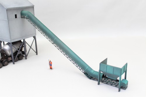 Covered Loading Conveyor with Hopper UNPAINTED KIT 1:76 OO Gauge Model Railway - Imagen 4 de 4
