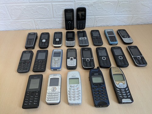 Classic Nokia Mobile Phone Bundle X 23 - 2 Working - 21 Untested