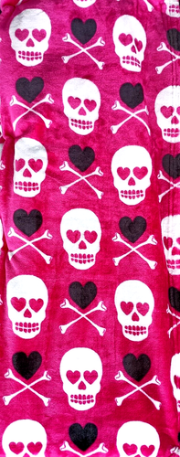 Betsey Johnson Ultra Soft Plush Throw Blanket 50 x 70 PINK Skulls - Picture 4 of 6