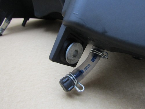 Caja de aire Moto Guzzi V100 Mandello S 2023 1.356 millas (12593) - Imagen 5 de 10