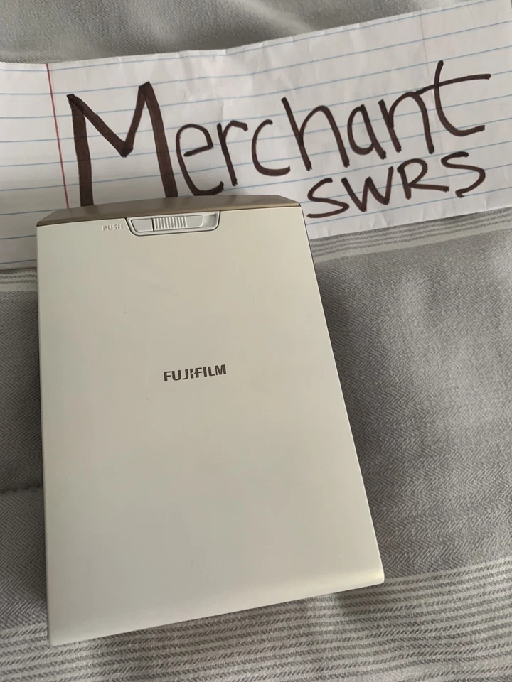 Fujifilms Instax Share Mobile Printer - Image 4 of 4