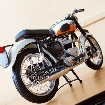 Minichamps Triumph Bonneville 650 Diecast Motorcycle Model Replica