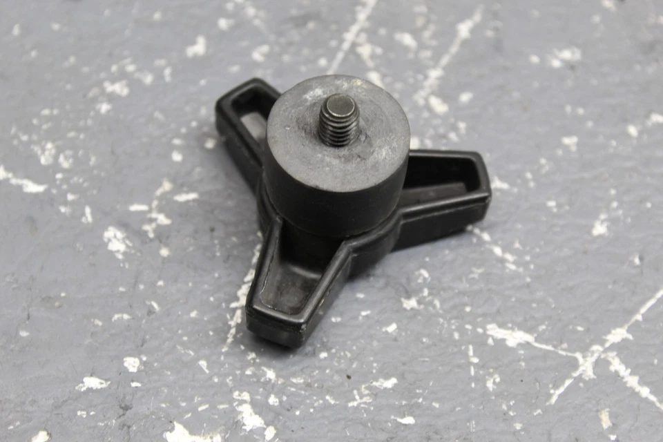 Polaris SKS 500 1994 OEM CORREA DE TRANSMISIÓN EMBRAGUE CUBIERTA PROTECTOR PERNO Foto 3 de 4