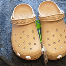 Crocs Classic Clog Sandals Beige Mens US 11 Synthetic Upper MPN 10001-2DS