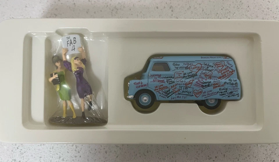 New The Beatles 1997 Corgi Classic 05606 Bedford CA Graffiti Van w/ Fan Figures - Image 2 of 2